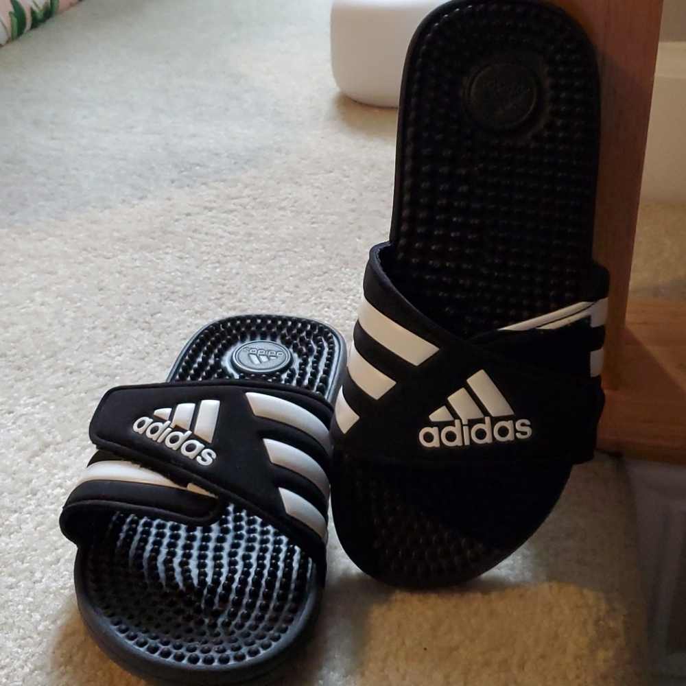 Adidas velcro flip flops (See size tag)